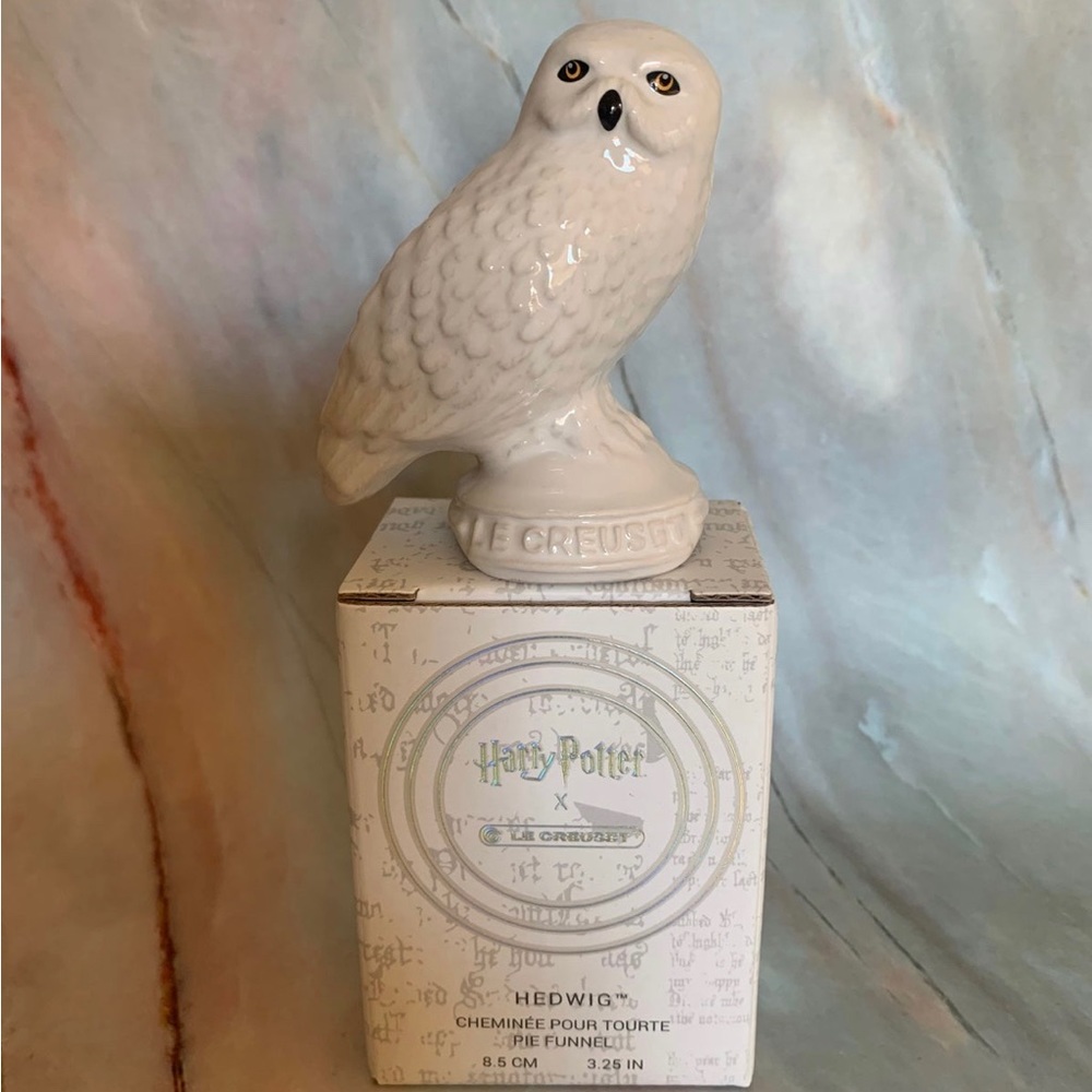 Le Creuset Harry Potter Hedwig pie bird